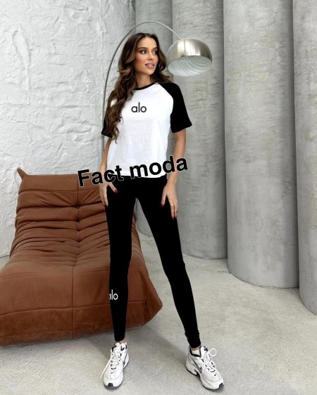 ابيض