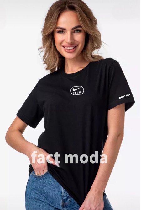 أسود