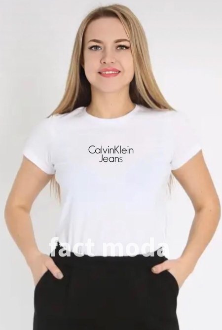أبيض