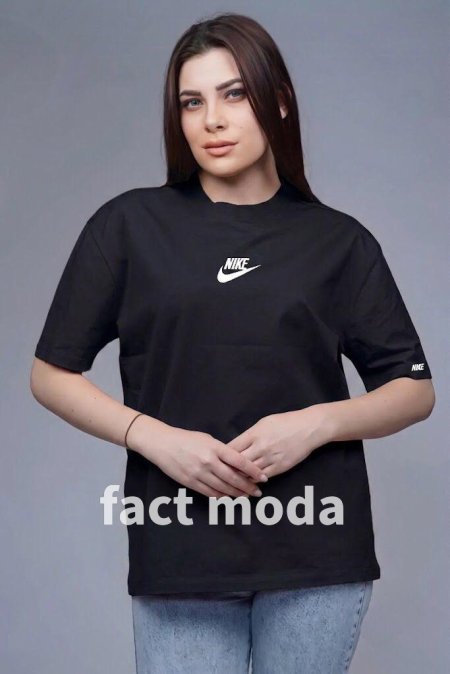 أسود