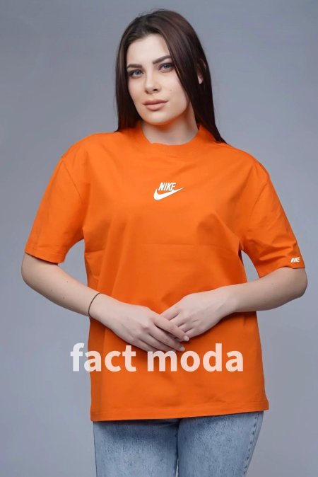 بلوزة اوفر سايز Nike