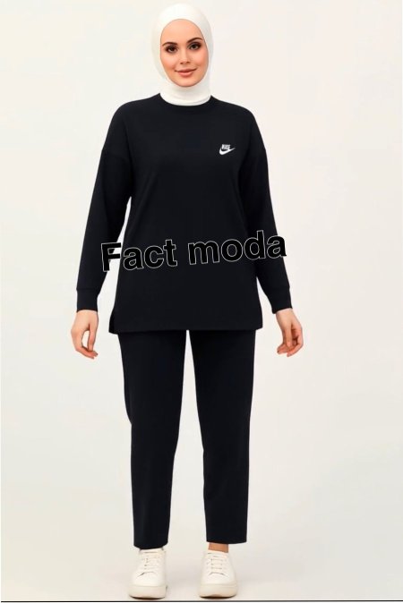 طقم Nike