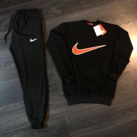 ترنج Nike  - أسود